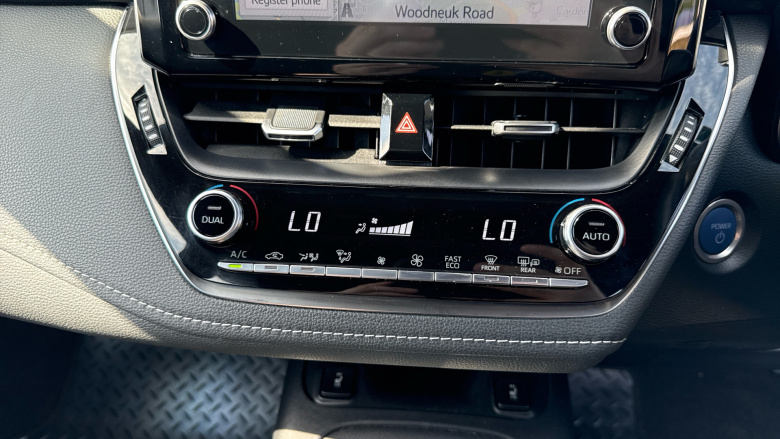 Toyota Corolla 1.8 VVT-i Hybrid Icon Tech 5dr CVT Hybrid Estate